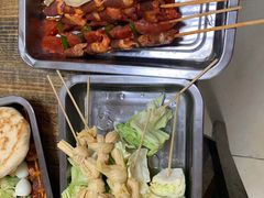 -二钢串叔麻辣烫(华龙大厦店)