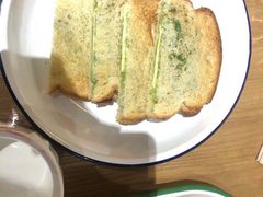 咖椰吐司-HELLO 27 意面·沙拉·帕尼尼