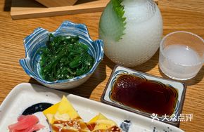 Cheese Shrimp Mango Hand Roll