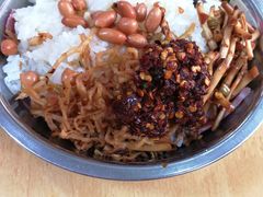 贞丰糯米饭-晓芬叉烧圆子粉