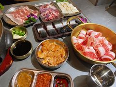-围炉肉舍丹东海鲜烤肉·烤活鳗(步行街店)
