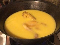 -鲜入围煮花胶鸡海鲜火锅