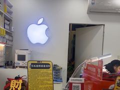 -修卜凡二手严选店·手机维修·回收租赁(川沙地铁站店)