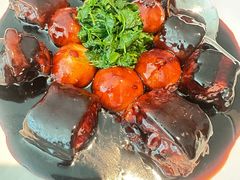 独头蒜锅烧鳗鱼-屋里厢上海菜馆