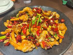 -曼听小寨海鲜烧烤·大连辣炒大王(盖州街店)