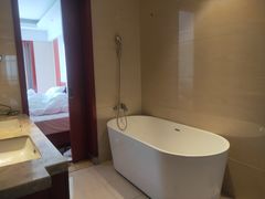 -兴芮温泉度假区