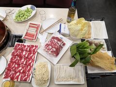 -楼外楼大刀肉传统火锅居(博学路店)