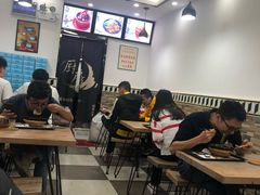 大堂-万煲旺·香港老传承煲仔饭·猪杂汤(客村店)