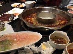 -小天鹅火锅·一线江景洪鼎旗舰店(洪崖洞店)