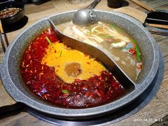 屋头经典鸳鸯锅-成都屋头串串(青年北街店)