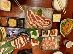 -喜牛烧肉酒场·黑金店(威高广场店)