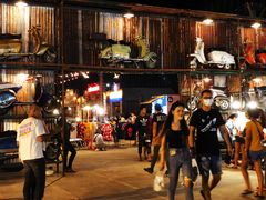 -席娜卡琳火车铁道夜市