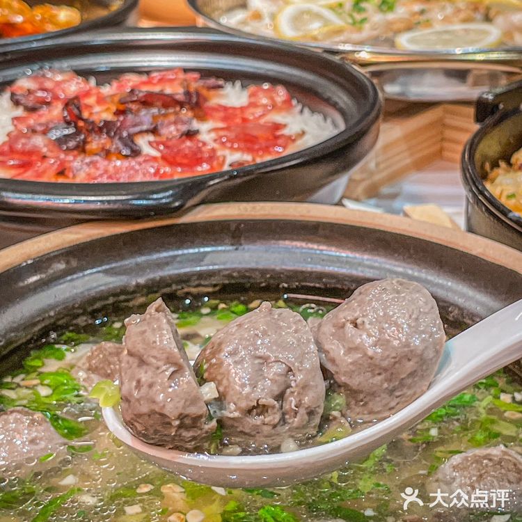 广州市从小吃到大的啫啫煲开到武汉了‼️