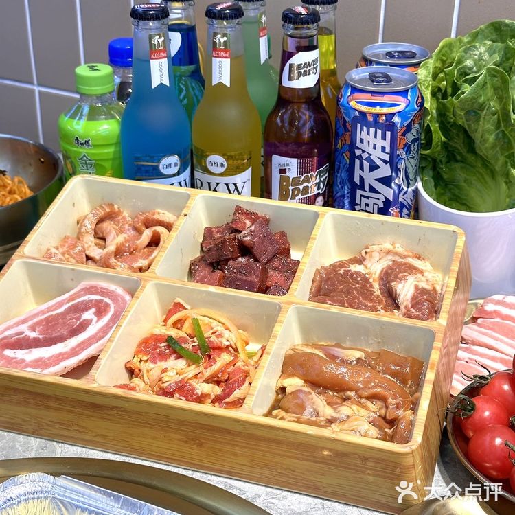 烤肉饮料不限量畅吃！！