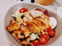 鸡肉温泉蛋沙律斑五谷杂粮-打趸BTC·Breaktime cafe(北京路店)
