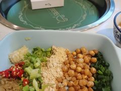 -蛙两只美蛙鱼头火锅(恒茂店)