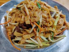 干炒牛河-蚝得喜海鲜(东城店)