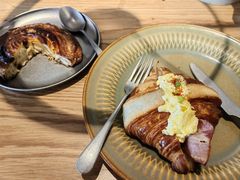 鸡蛋培根可颂-长春藤咖啡(北园店)