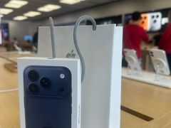 -Apple零售店(深圳益田假日广场店)