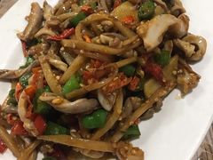 -南雄雄州土菜餐厅(粤北大厦店)