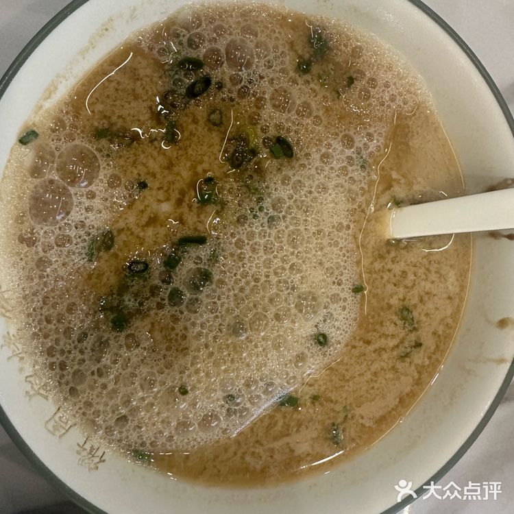 衢周叔烤饼店：满口肉香，香气四溢的拌面与绝妙小烤饼