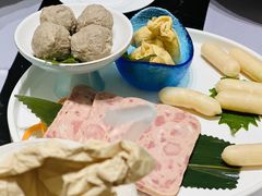 -红鼎豆捞·非遗鲍皇汤火锅(宝丰路店)