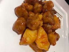 菠萝咕唠鸭胸肉-味+新京宴·烤鸭·北京菜(创意谷店)