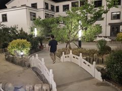 -大连步云山老汤度假山庄