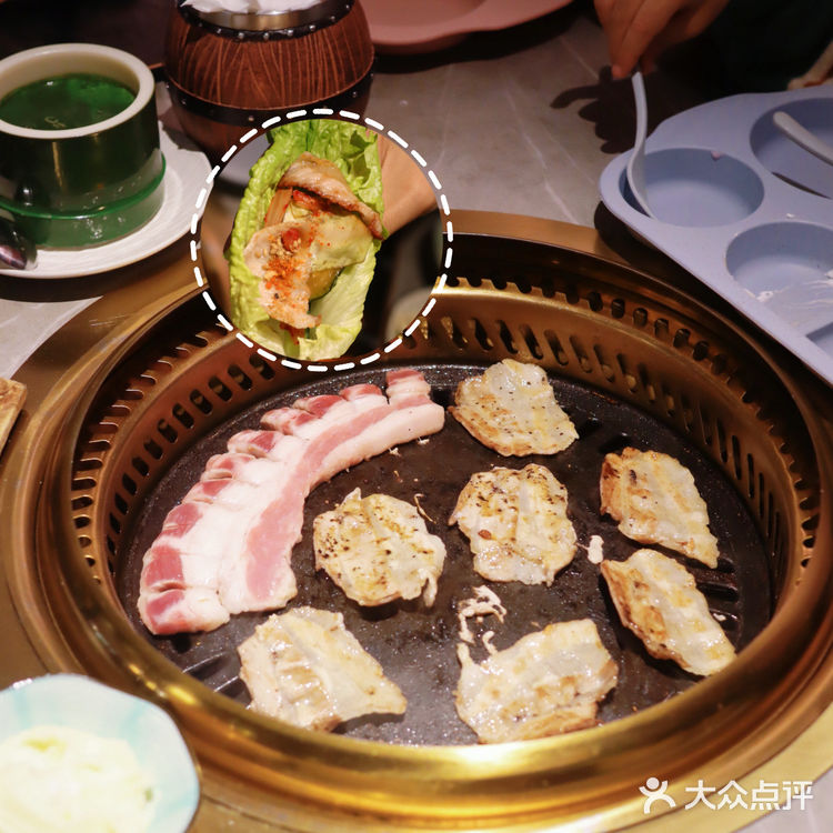 在揭阳🔻发现了懒癌星人烤肉店！全程帮烤！