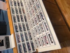 -MiRi眼镜连锁·蔡司·尼康控优点合作店(莘庄店)