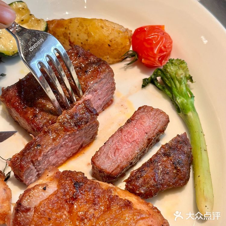 哈尔滨📍来这家餐厅过生日 可太高级啦~