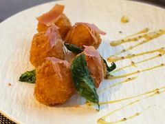 -MONICH牛排融合餐厅(和义大道购物中心店)