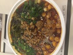-荀记肉夹馍(三八家乐福店)