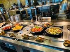 -圣丰索菲特·2 On 988 Café 自助餐厅