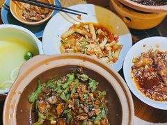 -吃饭皇帝大土家民族菜(正大广场店)