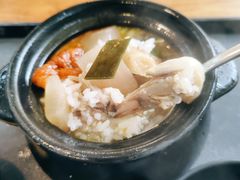 酸萝卜鹅掌捞饭-大袁猪脚饭(水晶郦城店)