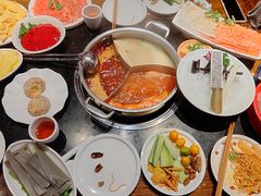 -周师兄大刀腰片火锅(洪崖洞旗舰店)