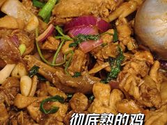 -胡须佬鸡煲四季火锅店(石厦西村直营店)