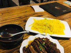 梅菜扣肉-俏湘私房菜(国贸店)
