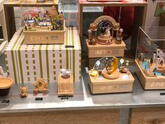 -诚品(信义店)