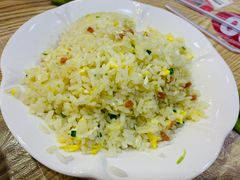 -江城燕子大排档(江汉路步行街店)