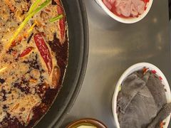 -扎起市井老火锅(乐山总店)