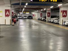 -万象城-停车场