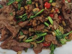 -湖南人家湘菜馆(镇江路店)
