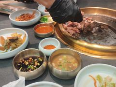 -韩白山·朝鲜族烤牛肉·酱蟹(长宁龙之梦店)