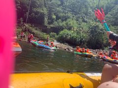 -安吉龙王山峡谷漂流