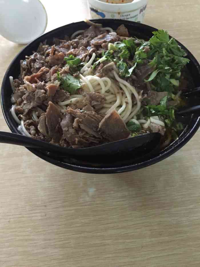 牛掌柜-"不错哦,牛肉量也大,汤好鲜,要加醋和辣."-大众点评移动版