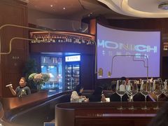 -MONICH牛排融合餐厅(和义大道购物中心店)