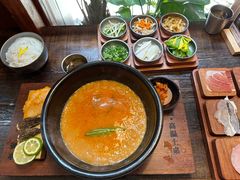 -银米·云南传统过桥米线(双廊黑金冠店)
