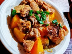 大理青梅蒸排骨-老滇山寨•云南特色菜•地方菜•民族风情歌舞表演(金碧店)